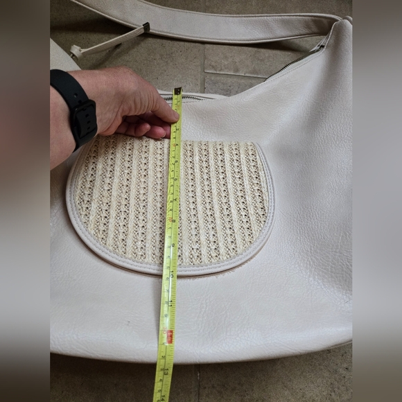 Anthropologie Lrg Shoulder Bag Woven Straw Pocket Vegan Leather Cream Slouchy - Picture 10 of 15